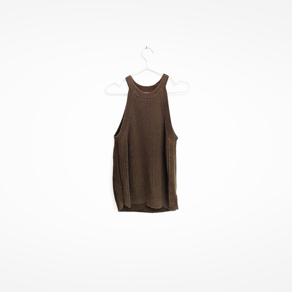 Madewell Valley Sweater Tank in Olive - Picture 3 of 5